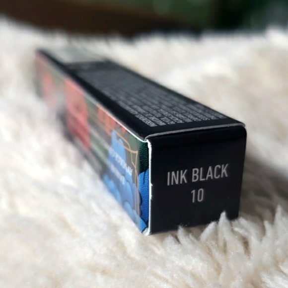 KVD BEAUTY FULL SLEEVE LONG + DEFINED TUBING MASCARA. - Picture 11 of 14